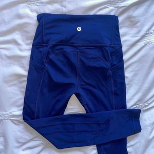 Lululemon leggings • blue cropped leggings with pockets